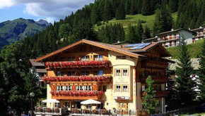 Hotel Garni San Nicolò Pozza Di Fassa